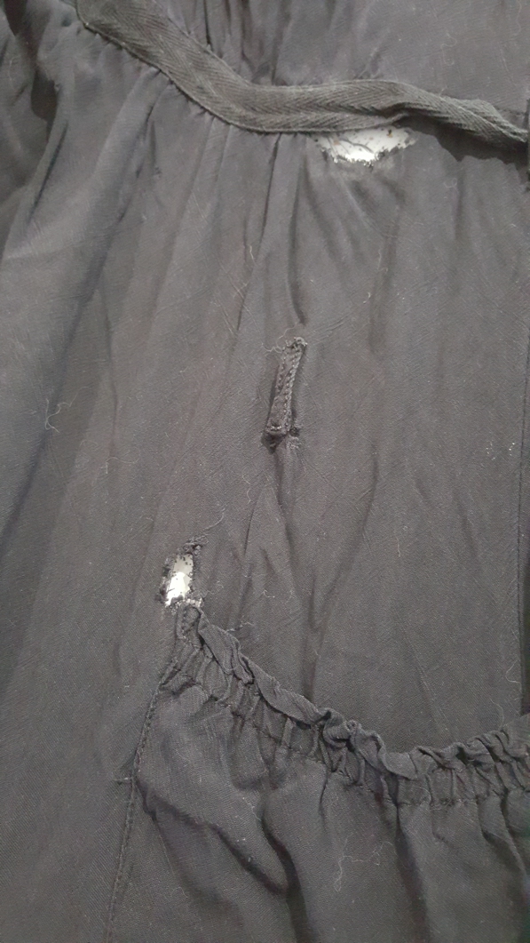 Holes in top
